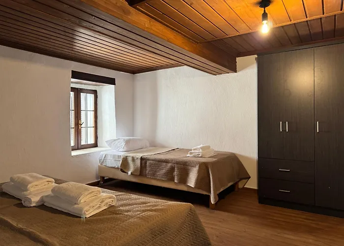 Apartment Katoi - Traditional House *
